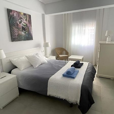 Del Mar 1 Deluxe Apartment Torrevieja Centrum Esterno foto